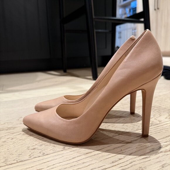 Nude Vince Camuto Pumps - Brand New Never Worn (size 10/40) - Picture 1 of 3